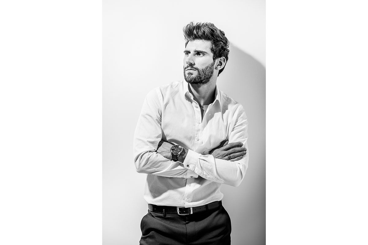 portrait homme en extérieur, en noir et blanc - forfait séance solo peRCeption l'atelier photo Renaud Couderc Strasbourg Alsace